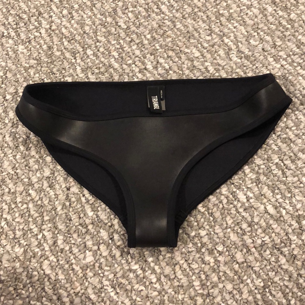 triangl noir bottoms
